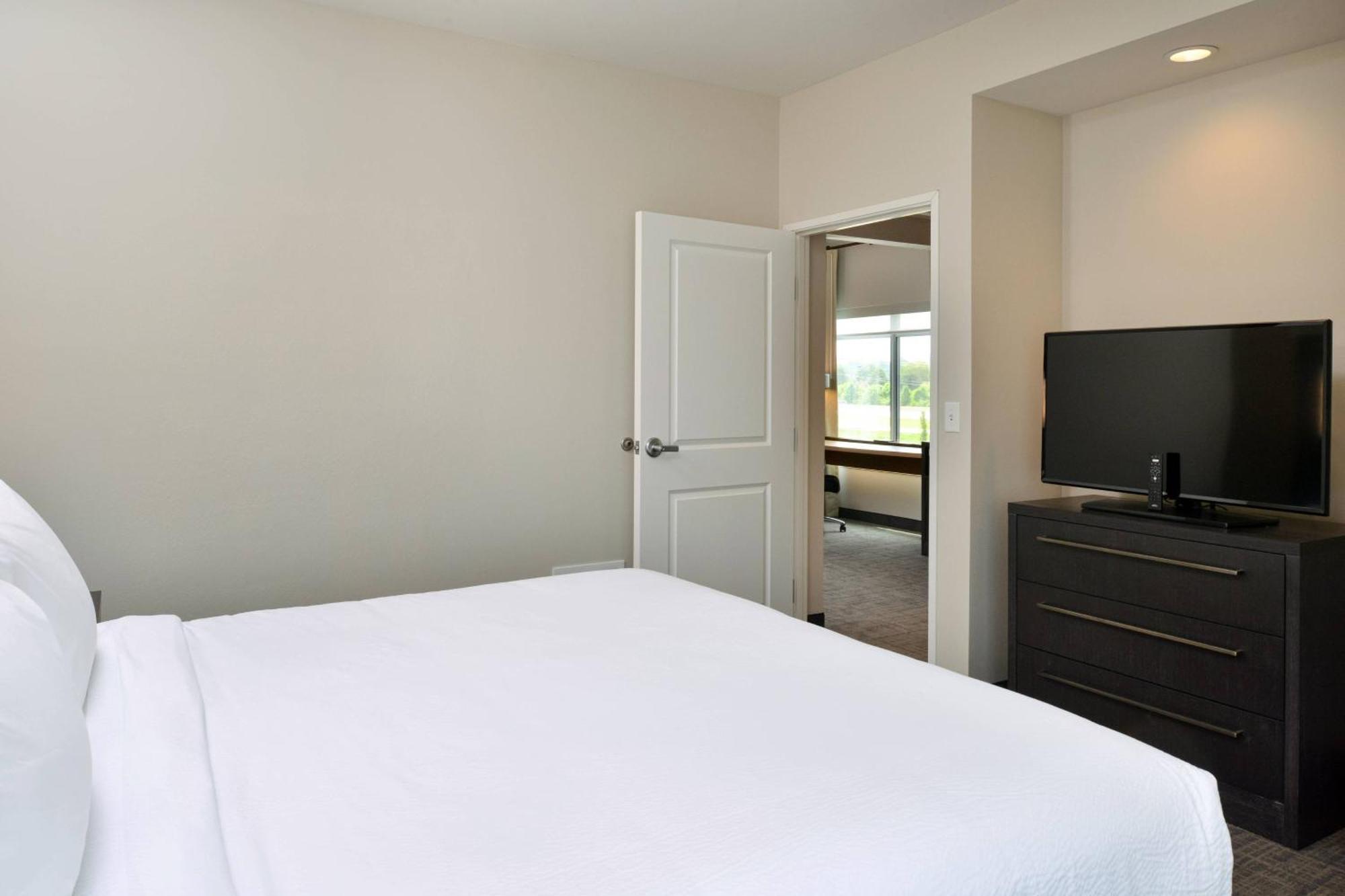 Hotel By Marriott St Louis